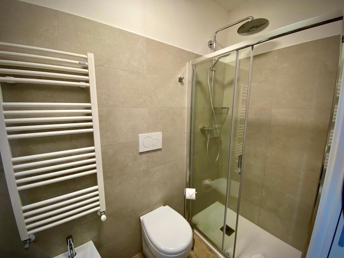 Five Flowers Guest House Τεργέστη Εξωτερικό φωτογραφία
