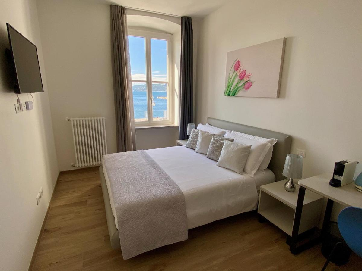 Five Flowers Guest House Τεργέστη Εξωτερικό φωτογραφία
