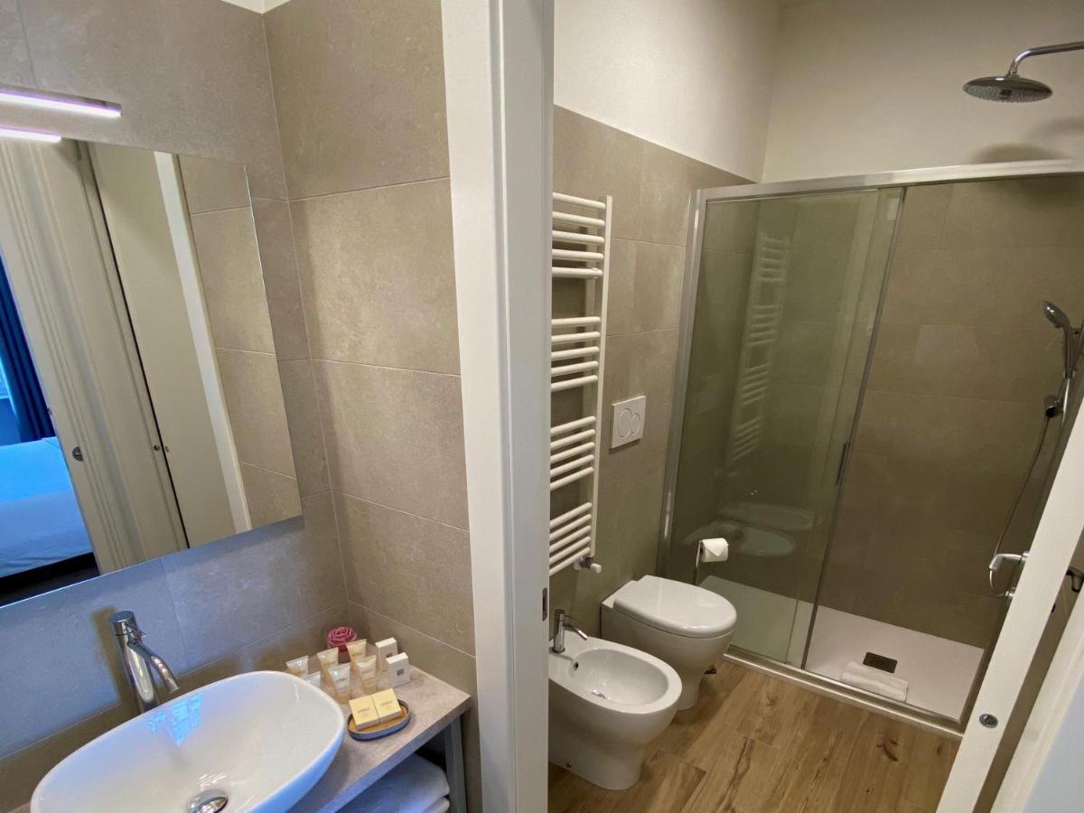 Five Flowers Guest House Τεργέστη Εξωτερικό φωτογραφία